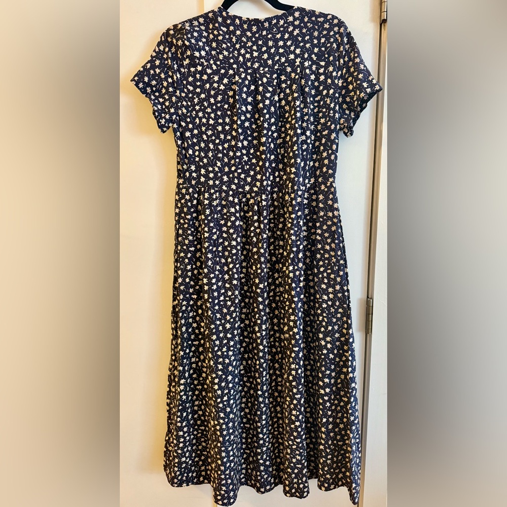 Madewell Floral Maxi Dress in Navy and White - Picture 2 of 8